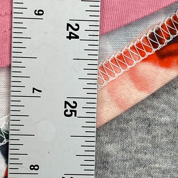 Blouse Womens Small Pink White Floral Top Long Sleeve Round Neck Curved Hemline - Picture 11 of 11